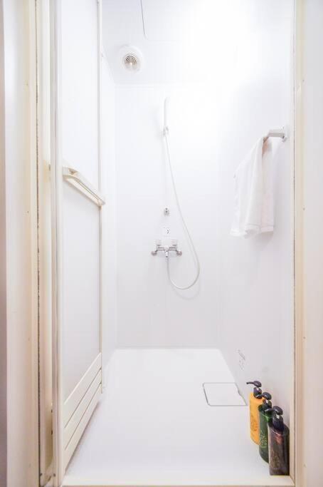 Sanacion Namba 難波千日前の5Ldk120平米 駅徒歩2分 広々バルコニーでバーベキューも可能 Apartment Osaka Ngoại thất bức ảnh