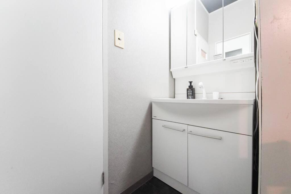 Sanacion Namba 難波千日前の5Ldk120平米 駅徒歩2分 広々バルコニーでバーベキューも可能 Apartment Osaka Ngoại thất bức ảnh