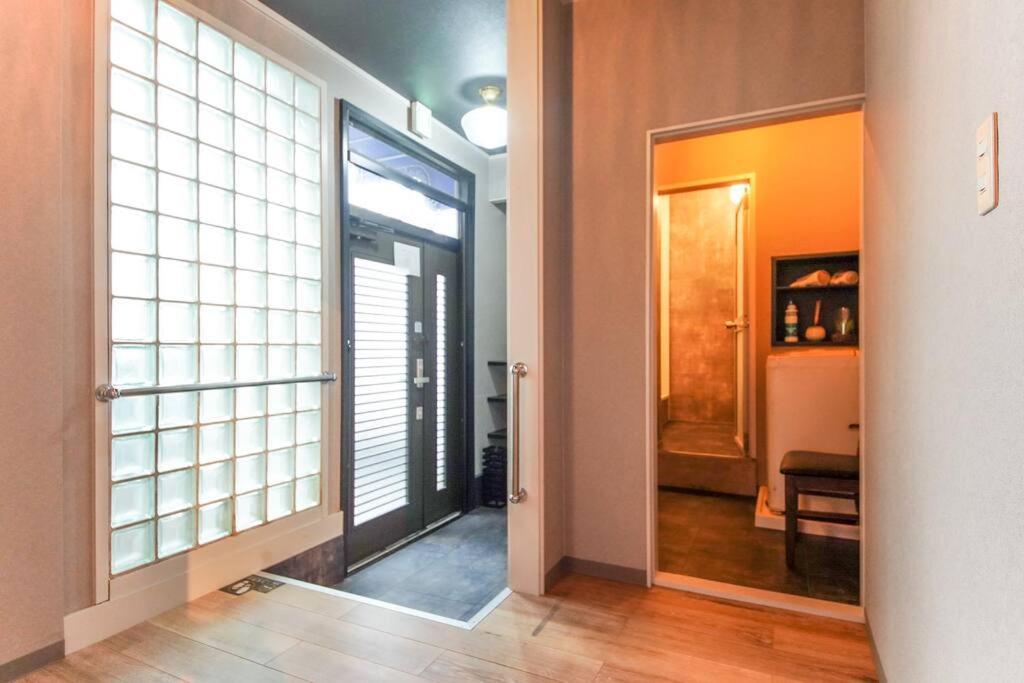 Sanacion Namba 難波千日前の5Ldk120平米 駅徒歩2分 広々バルコニーでバーベキューも可能 Apartment Osaka Ngoại thất bức ảnh